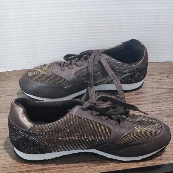 Forever Glam sneakers black and golden metallic colour women's siz 37 (6.5) NWOT - Picture 2 of 9